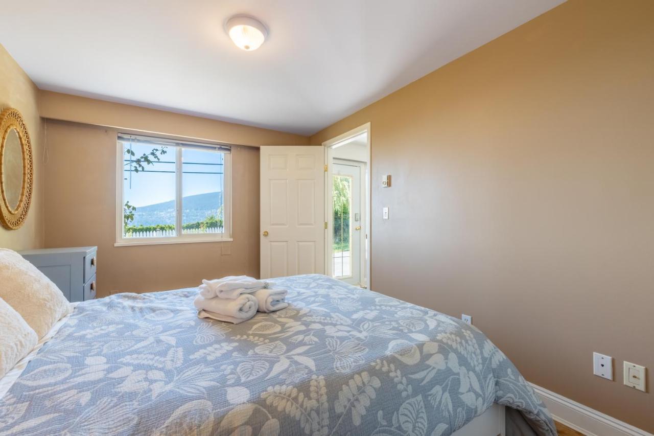 Two Bedroom With Amazing Ocean View North Vancouver Exterior foto