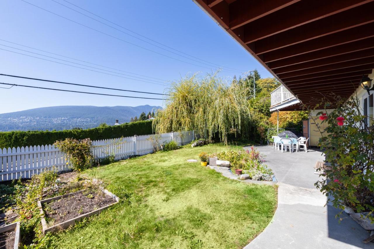 Two Bedroom With Amazing Ocean View North Vancouver Exterior foto